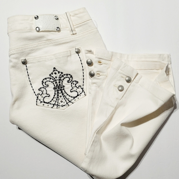 Style & Co. Denim - Style & Co. Premium Capris Jeans Soft White Embroidered & Rhinestones (14)